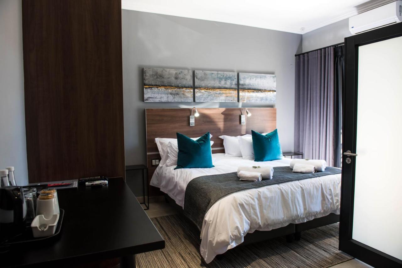 Double or Twin Room with Private Bathroom
